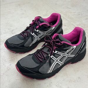 ASICS Women's Black and Pink 8